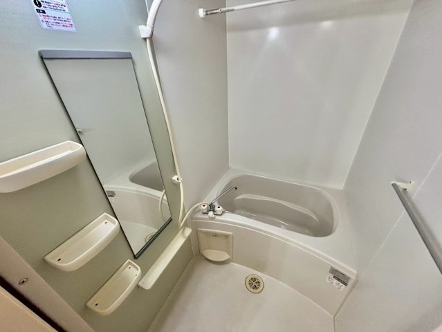 ハウスUOE　Ⅰの浴室