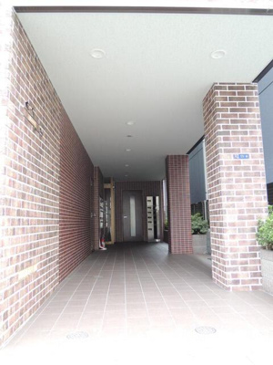 【エントランス】 | Ｒｏｏｓｔ‐ルースト |  