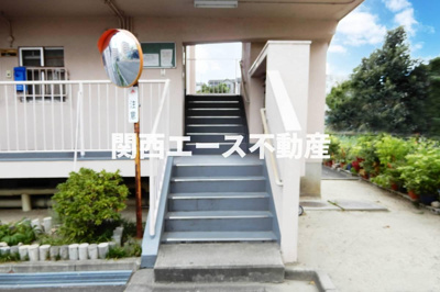 【エントランス】 | ビレッジハウス服部