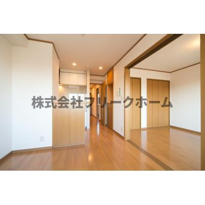 三鷹市牟礼５丁目の賃貸マンションの居間・リビング