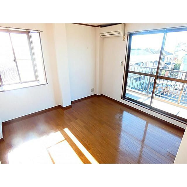 オオツコートの居間・リビング