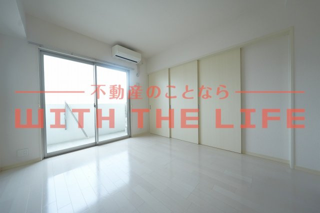 エトランゼ東櫛原15【キャッシュバック対象物件】のロビー|たっぷりとした収納スペースです