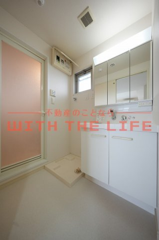 エトランゼ東櫛原15【キャッシュバック対象物件】の洗面所|スペースが確保できる洗面所です