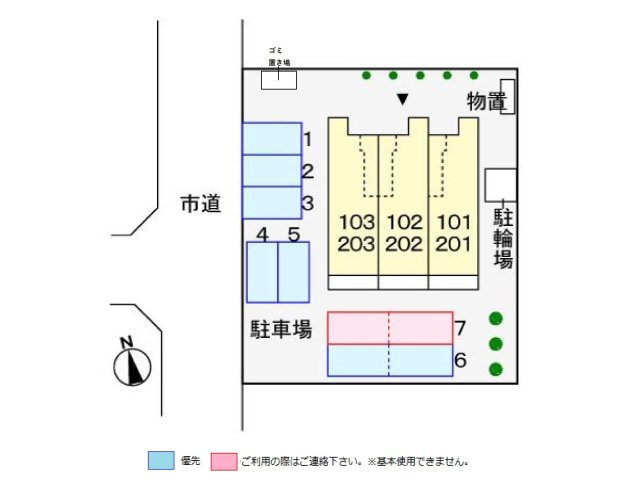 マリ－ズ　レジデンスの駐車場