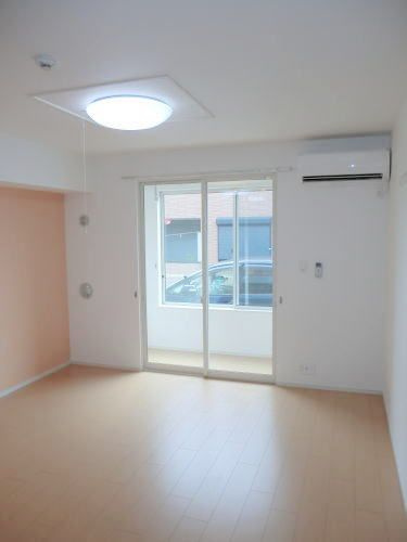 マリ－ズ　レジデンスの居間・リビング