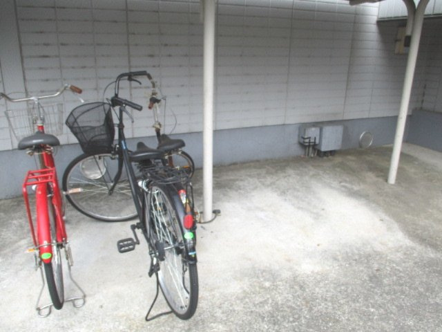 【その他共用部分】 | クローバーハイム | 自転車置き場です