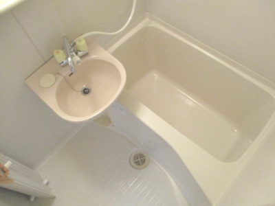 【浴室】 | クローバーハイム | 日々の疲れを癒すお風呂です