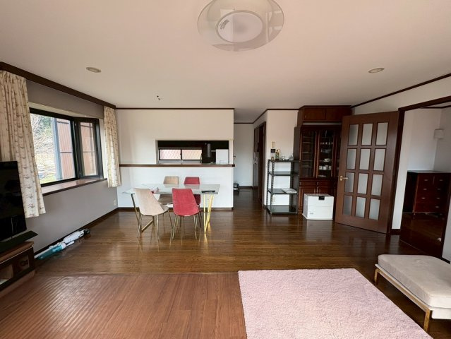 今市町戸建の居間・リビング