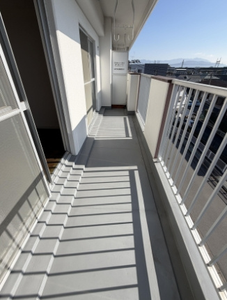 【バルコニー】