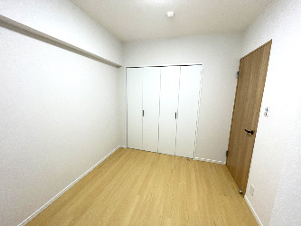 コアマンション神屋町の洋室