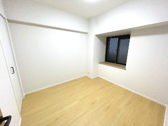 コアマンション神屋町の洋室