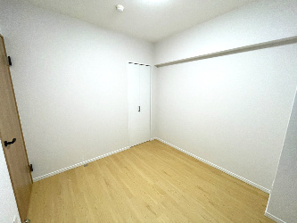 コアマンション神屋町の洋室