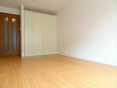 【寝室】 | ウェル明大前