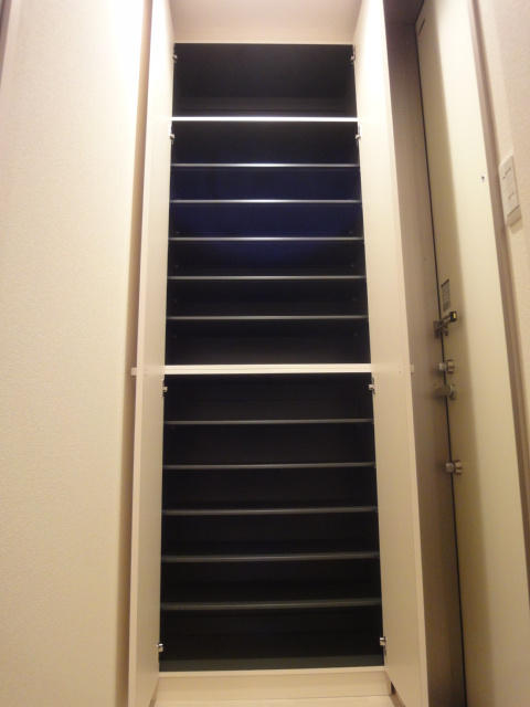 ルーチェ荻窪の玄関|★大型シューズボックス★