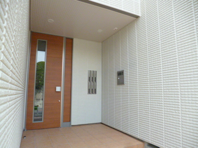 ルーチェ荻窪のエントランス|★安心のオートロック付きエントランスです♪