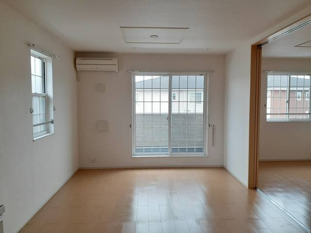 プラシードⅢ番館の居間・リビング