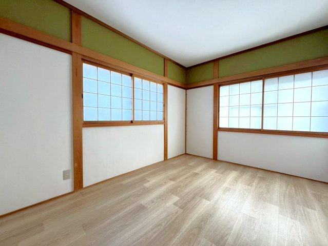 令和８年２月リフォーム済み◆東西線「石田」駅徒歩１５分◆南向きのピカピカ４ＬＤＫ◆伏見区醍醐岸ノ上町の洋室|洋室