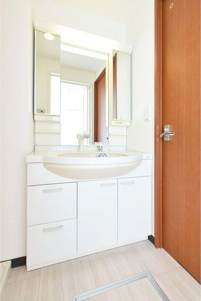 Gramercy Shirakawa Koenの洗面所