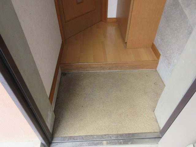 レジデンスマンワⅦの玄関