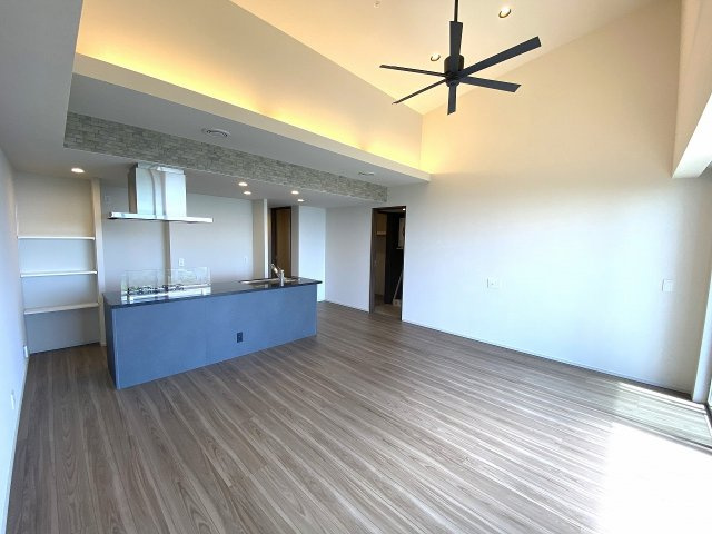 モンドミオ沖縄リゾートライカムヒルズの居間・リビング|モンドミオ沖縄リゾートライカムヒルズ｜沖縄リゾートマンション｜アイランドリゾート沖縄