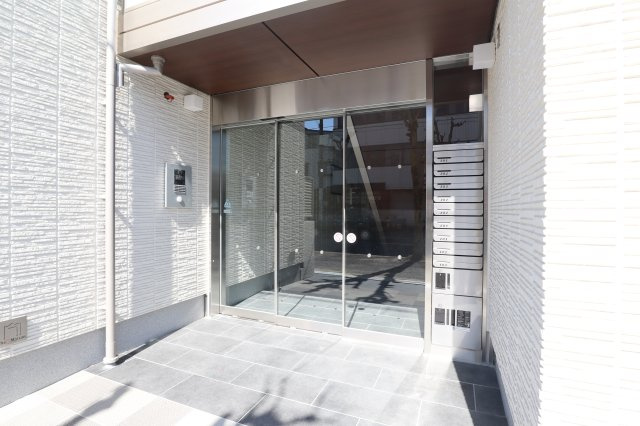 ＳｈａＭａｉｓｏｎ　Ｇｒａｎｄｅ　北郡山（シャーメゾン　グランデのエントランス