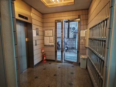 【ロビー】 | ロータリーマンション萱島西