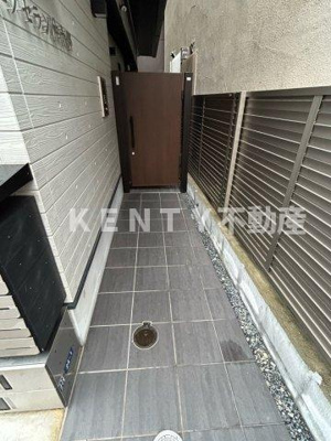 【エントランス】 | エクセラン仲六郷 | 落ち着いたエントランスです