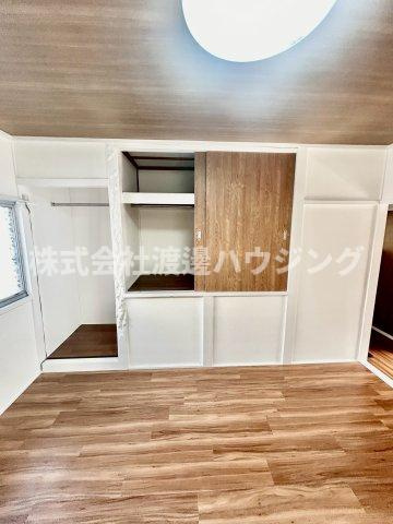 若江本町３丁目一戸建の収納