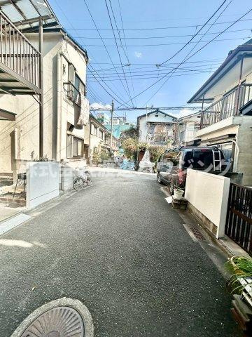 若江本町３丁目一戸建の周辺
