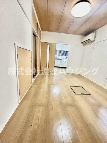 若江本町３丁目一戸建の居間・リビング