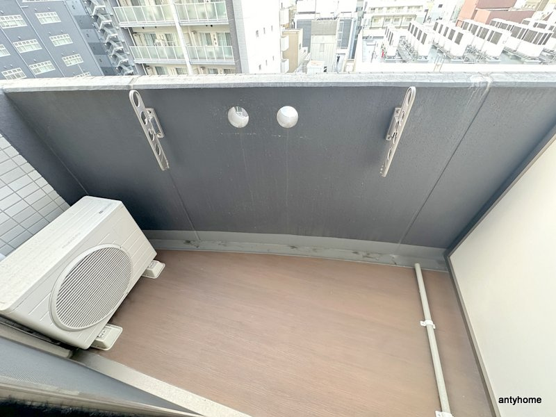 SERENiTE本町エコート　仲介手数料無料のバルコニー