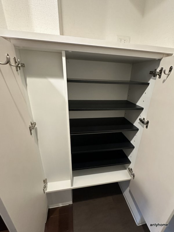 SERENiTE本町エコート　仲介手数料無料の収納