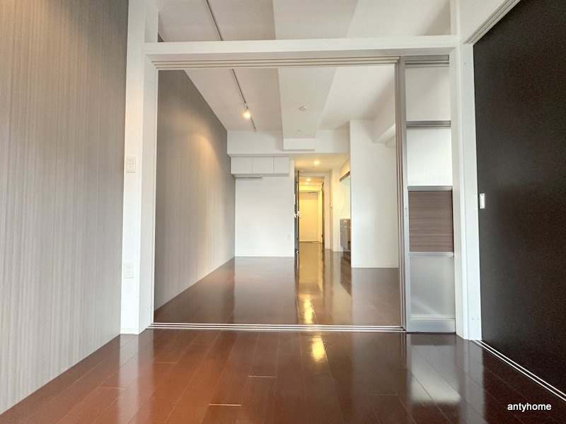 SERENiTE本町エコート　仲介手数料無料の寝室