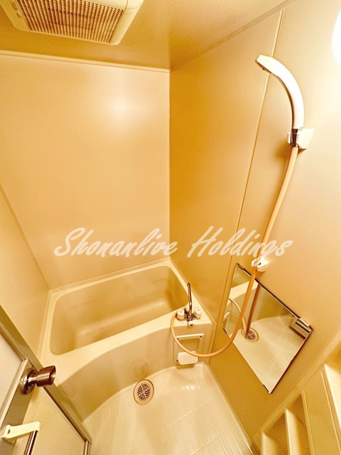 鎌倉市小町２丁目の賃貸マンションの浴室