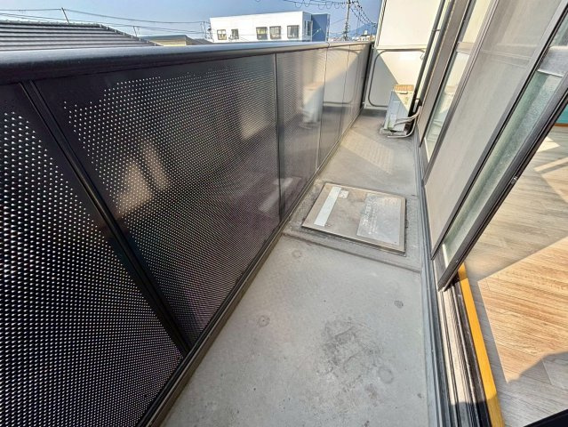 シャレーコートのバルコニー