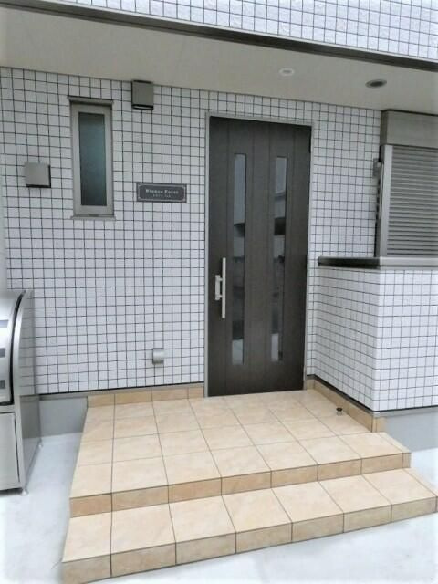 ビアンカ　フォレのエントランス