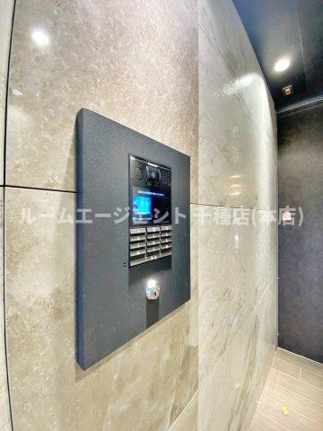 S-RESIDENCE茶屋ヶ坂のエントランス