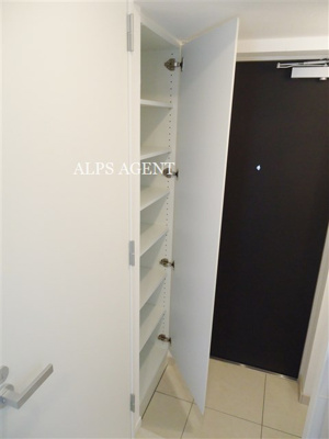 【玄関】 | リヴシティ横濱インサイト