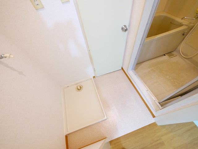 メゾンエスポワールの設備|室内洗濯機置き場