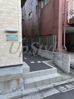 【エントランス】 | ボンヴォヤージュ