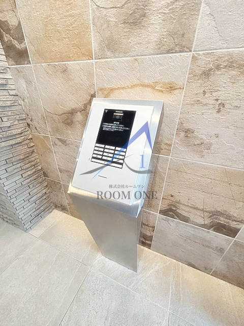 セル エット ルミエールのセキュリティ|オートロックです。