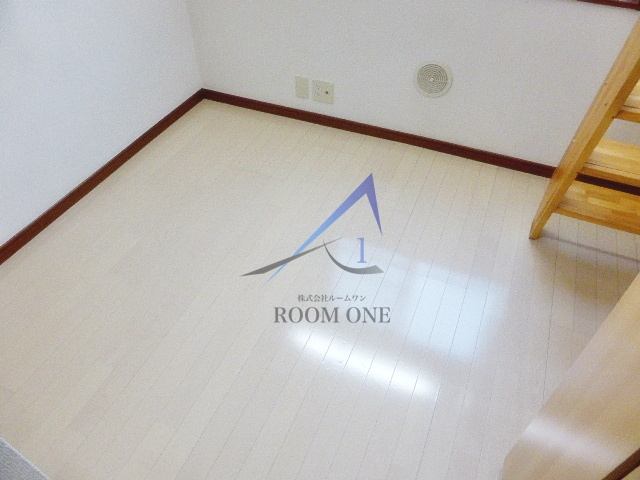 インベスト中延の居間・リビング|洋室のお部屋です。