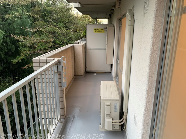 【バルコニー】