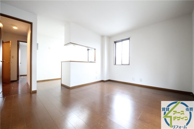 ボナール白水2棟の居間・リビング|※類似写真