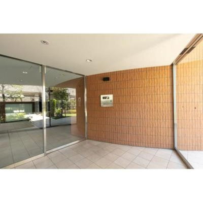 【エントランス】 | ユーストリア駒沢