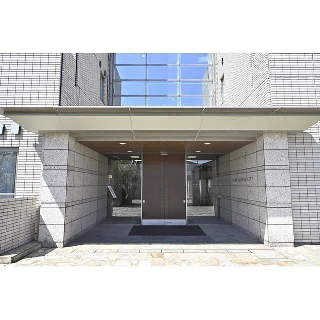 プライムスクェアシティのエントランス