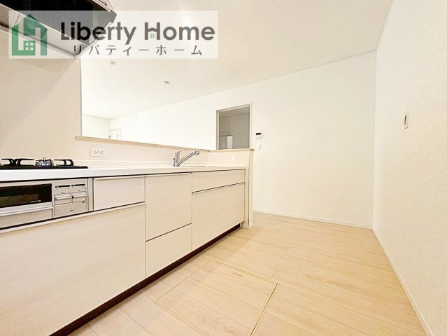 つくばみらい市小絹第4　新築戸建　3号棟のキッチン
