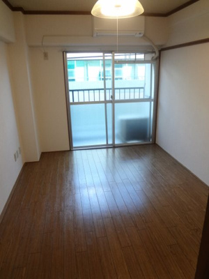 【居間・リビング】 | 伏見上野ハイツ