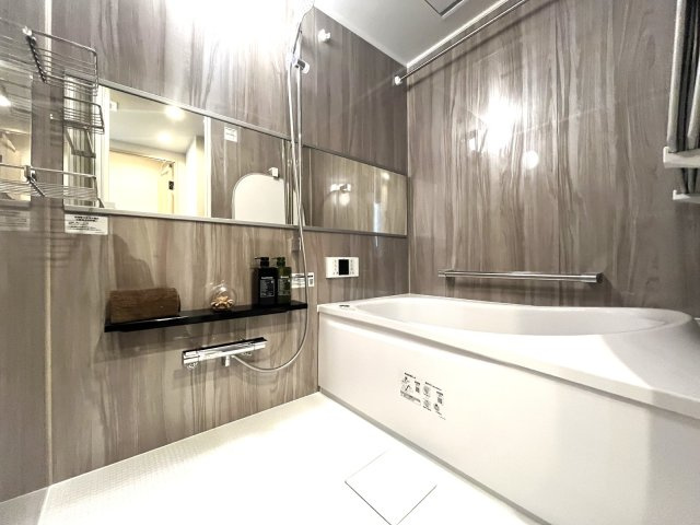 【浴室】 | ローレルハイツ南福岡 | 
清潔なバスルーム♪嬉しい機能も充実しています♪