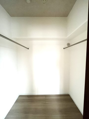 【収納】 | クレスト小笹 | とても嬉しいウォークインクローゼット付き！お洋服が多い方もきれいに収納できます☆